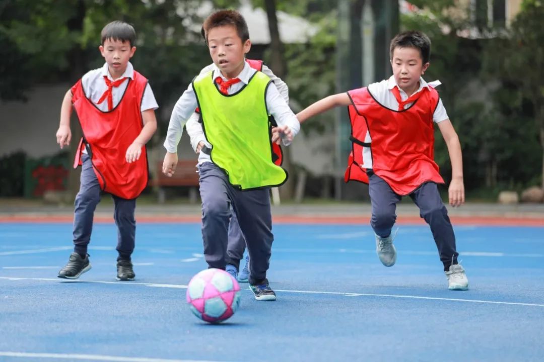 足球微课规则是什么_足球微课ppt_足球规则教学视频