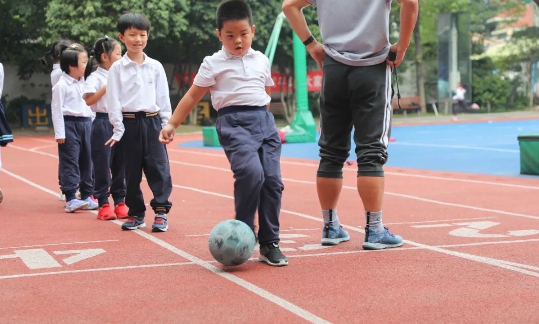 足球规则教学视频_足球微课ppt_足球微课规则是什么